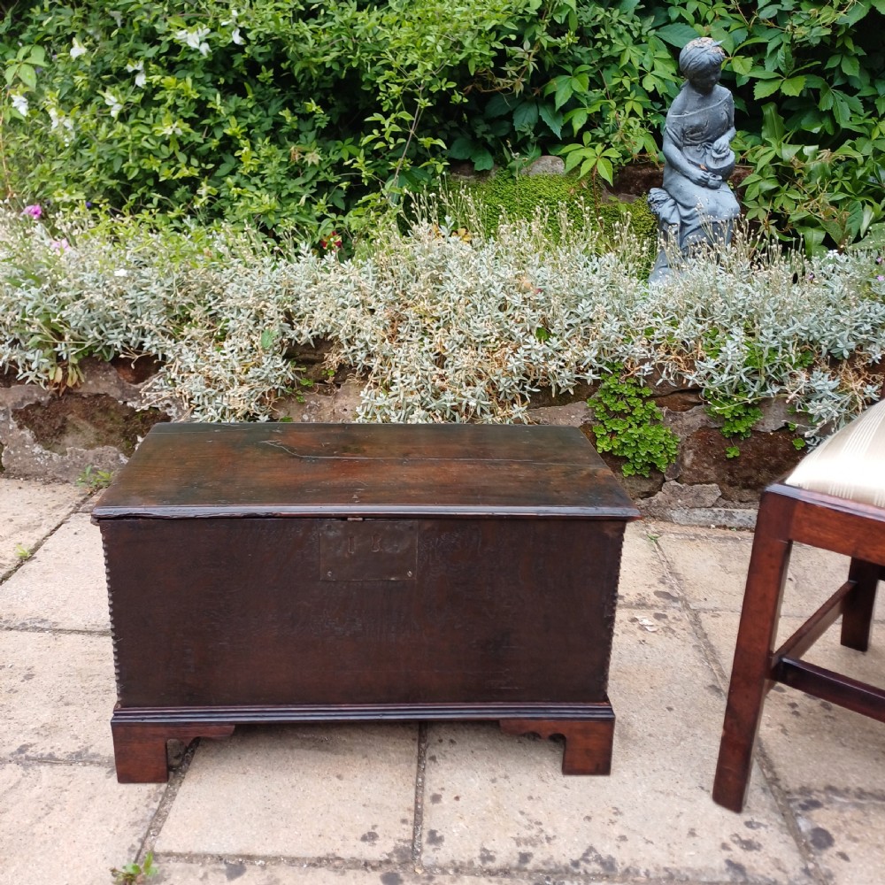 Very small oak coffer 17th century  View II