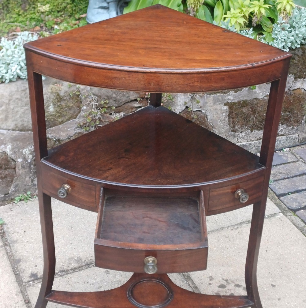 Georgian corner table View III