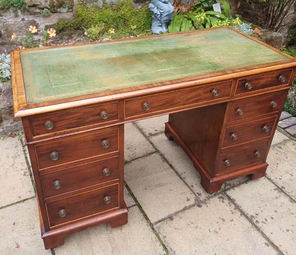Victorian mahogany pedestal desk  View III