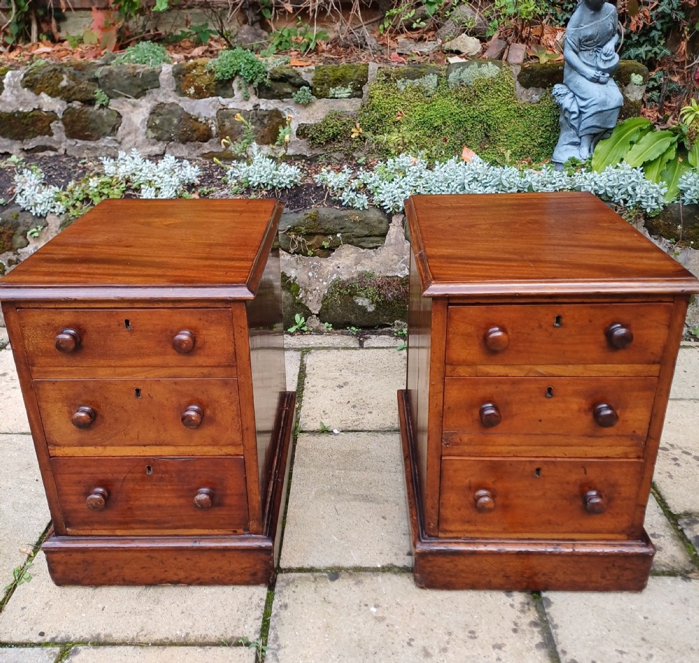 Pair bedside tables drawers