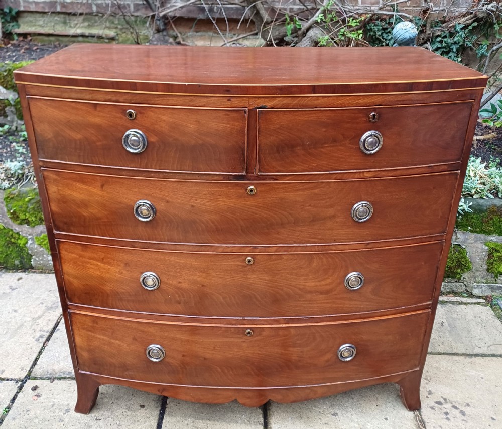 Georgian mahogany bow fronted front chest of drawers 
