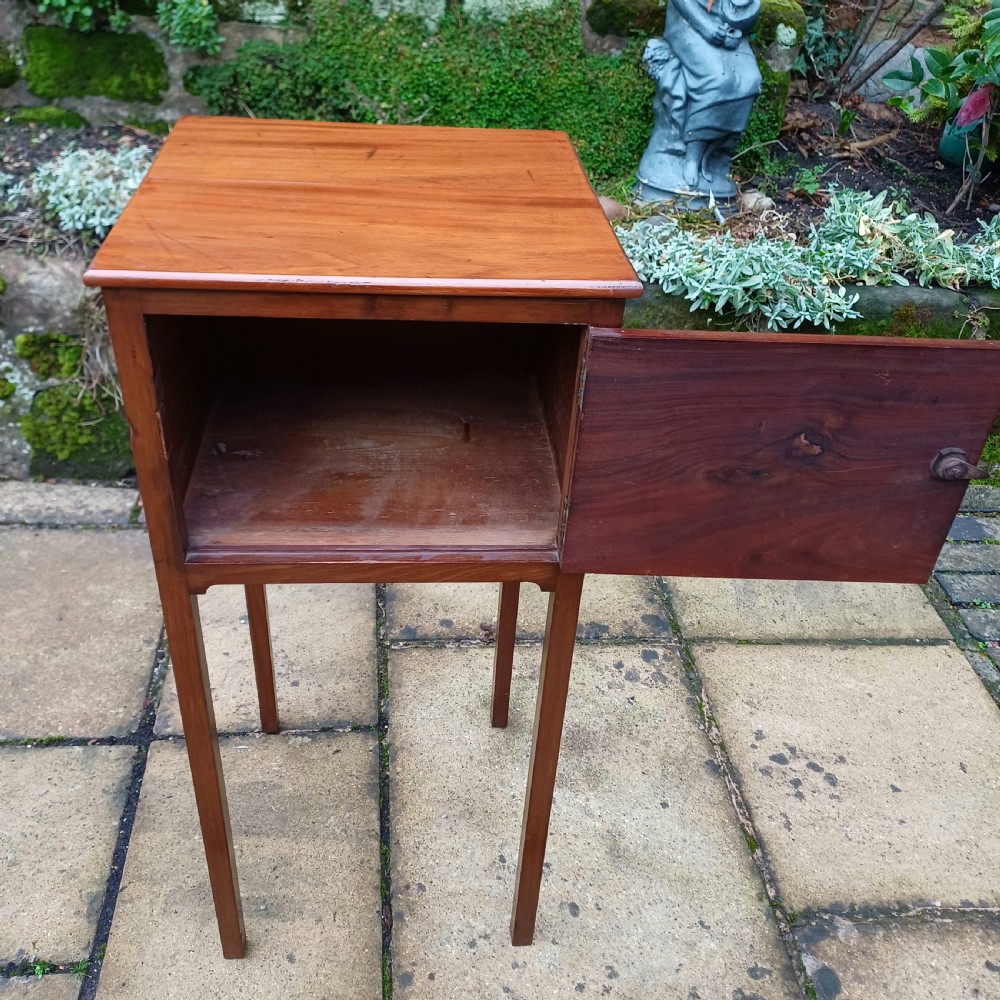 Elegant Georgian bedside cupboard mahogany  View II