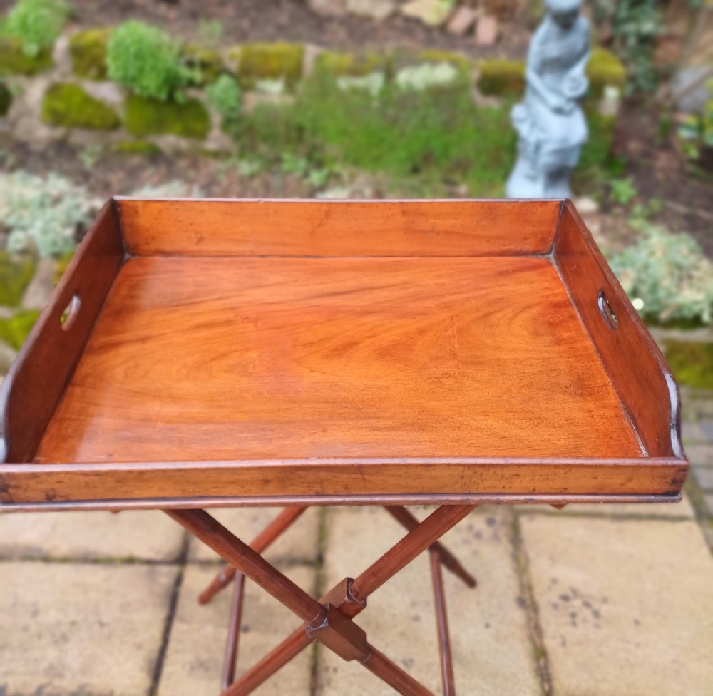 Butler's tray on stand View II