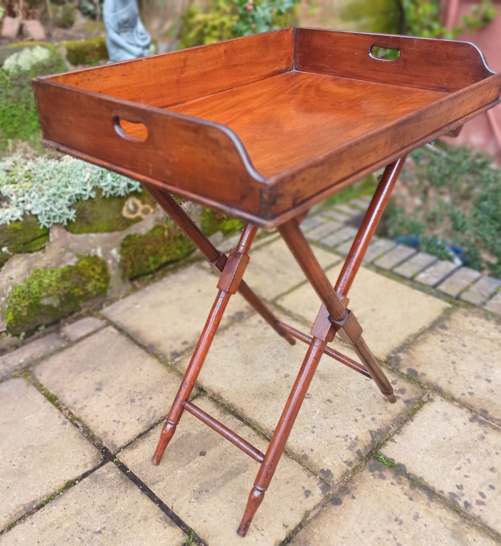 Butler's tray on stand View III