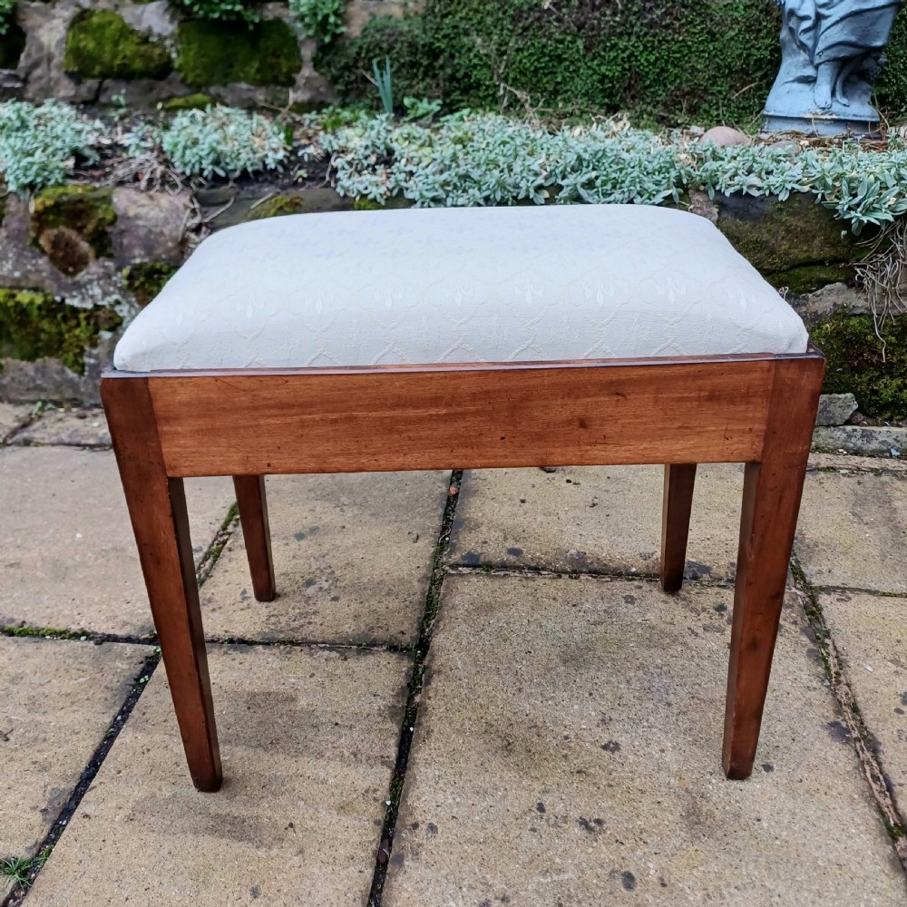 Mahogany stool for dressing table