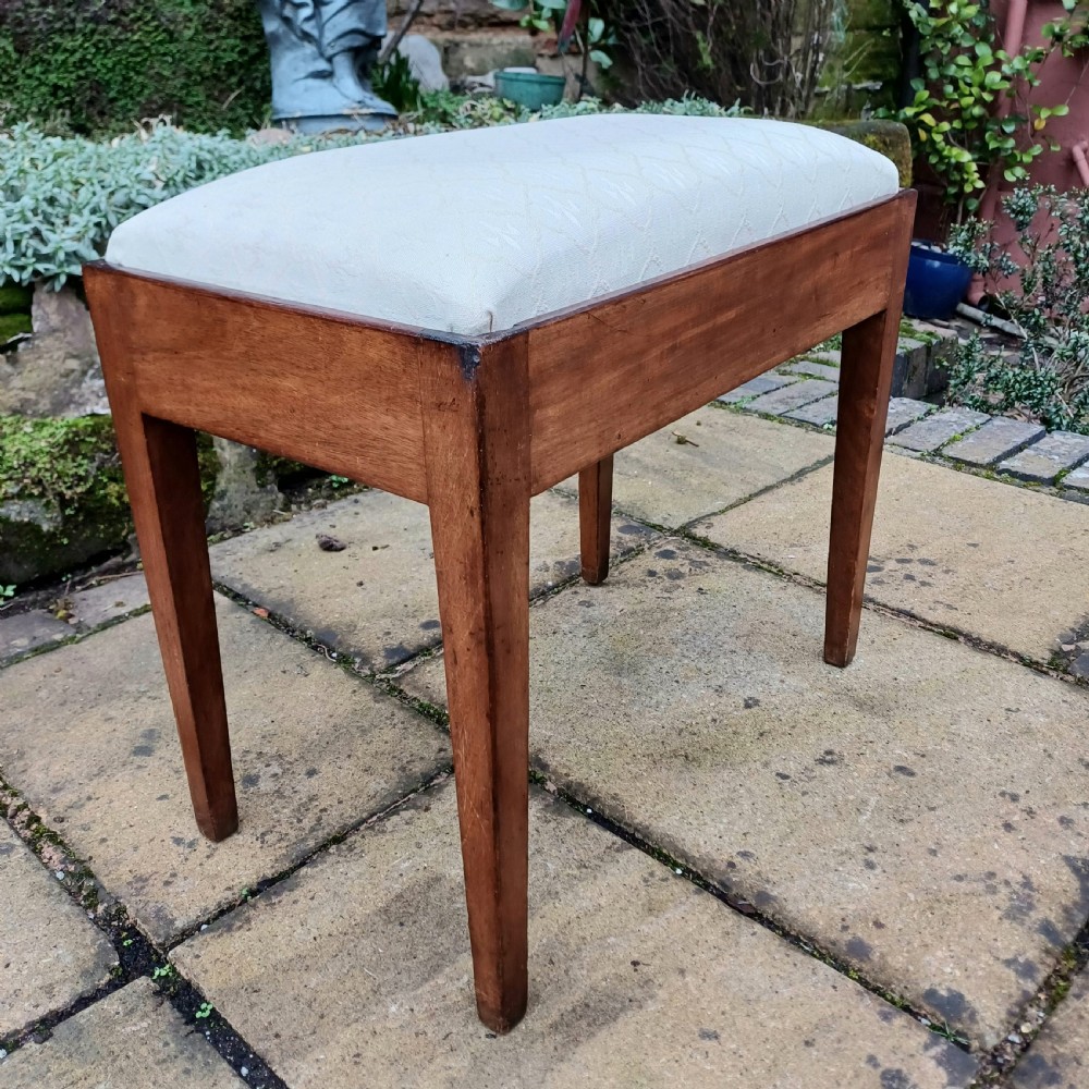 Mahogany stool for dressing table View III