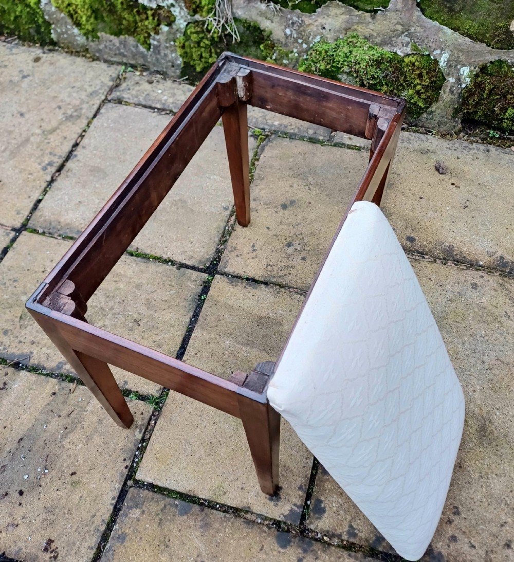 Mahogany stool for dressing table View V