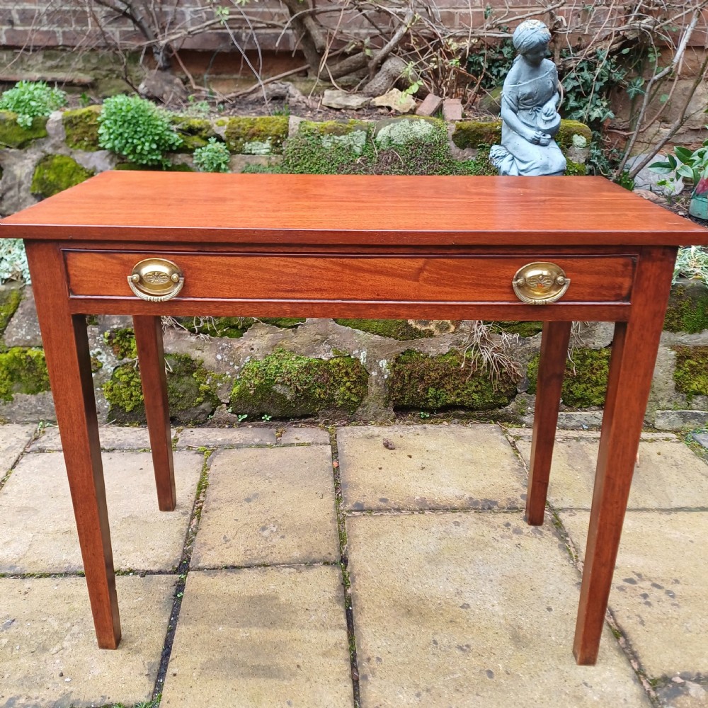 Georgian mahogany side table