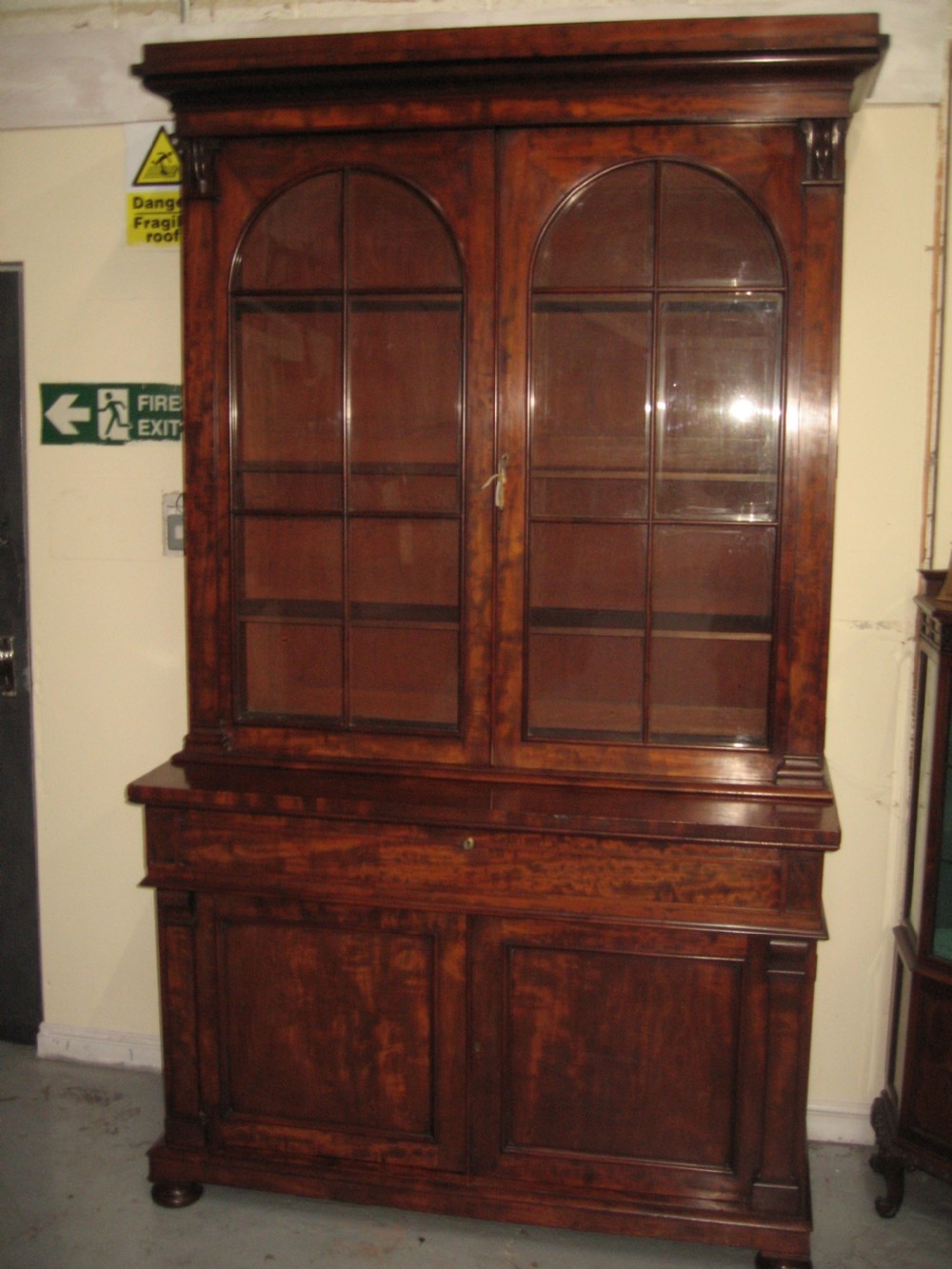 Large  19th century mahogany cupboard bookcase