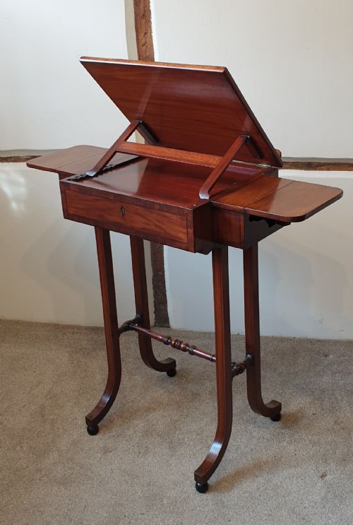 AN ANTIQUE MAHOGANY OCCASIONAL TABLE WITH ADJUSTABLE READING STAND - ADDITIONAL PHOTO 2