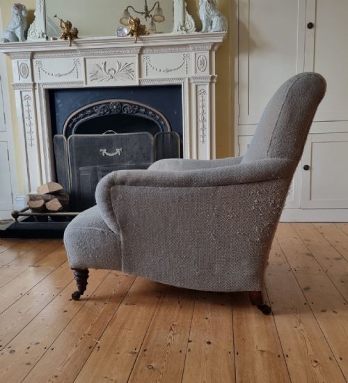 19TH CENTURY BRIDGEWATER PATTERN ARMCHAIR IN THE STYLE OF HOWARD SONS - ADDITIONAL PHOTO 2