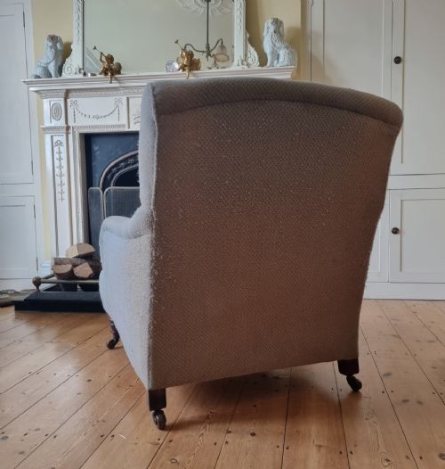19TH CENTURY BRIDGEWATER PATTERN ARMCHAIR IN THE STYLE OF HOWARD SONS - ADDITIONAL PHOTO 6