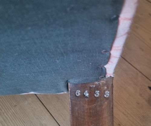 19TH CENTURY BUTTONBACK ARMCHAIR - ADDITIONAL PHOTO 6