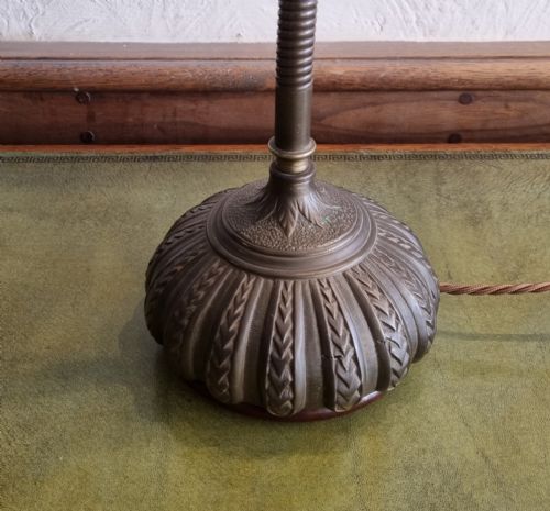 ANTIQUE ADJUSTABLE DESK LAMP WITH A FLEXIBLE STEM - ADDITIONAL PHOTO 1
