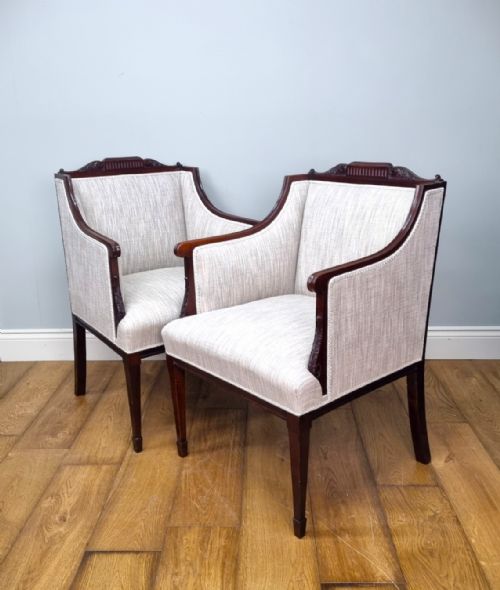 a fine pair of edwardian armchairs - CATEGORY: ANTIQUE CHAIRS - DATED 1910