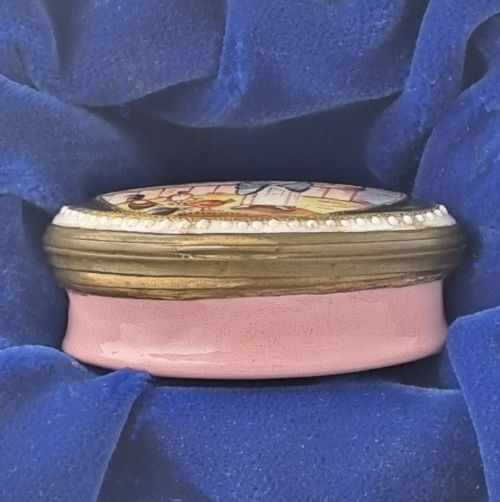 LATE 18TH CENTURY BILSTON NAVETTESHAPED ENAMELLED PATCH BOX - ADDITIONAL PHOTO 2