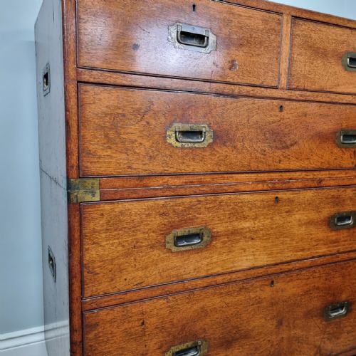 A FINE ANTIQUE CAMPAIGN CHEST OF DRAWERS BY S W SILVER CO - ADDITIONAL PHOTO 6