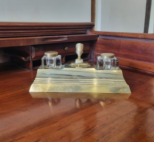 AN IMPRESSIVE EGYPTIAN INSPIRED INKSTAND - ADDITIONAL PHOTO 2