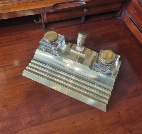 AN IMPRESSIVE EGYPTIAN INSPIRED INKSTAND - ADDITIONAL PHOTO 5