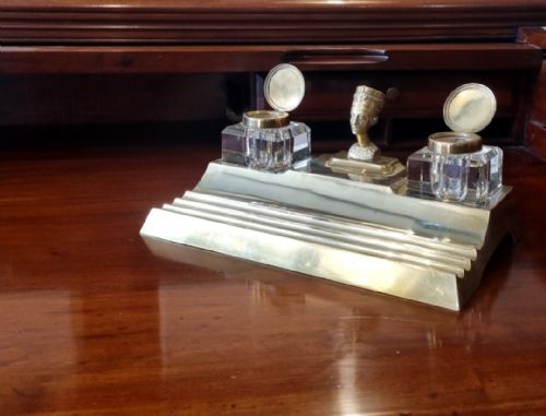 AN IMPRESSIVE EGYPTIAN INSPIRED INKSTAND - ADDITIONAL PHOTO 6