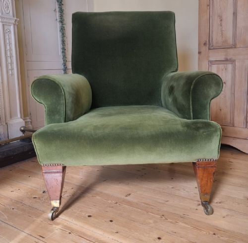 A HANDSOME AND OVERSIZED ANTIQUE EDWARDIAN ARMCHAIR - ADDITIONAL PHOTO 3
