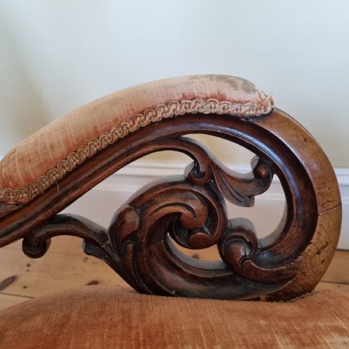 A FINE VICTORIAN WALNUT SHOW FRAME ARMCHAIR IN NEED OF REUPHOLSTERY - ADDITIONAL PHOTO 1