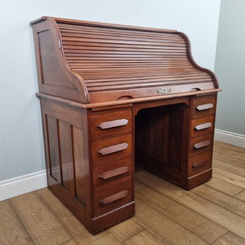 AN ANTIQUE WALNUT DESK BY THE BOSTON CHAIR COMPANY OF MASSACHUSETTS CIRCA 1885 - ADDITIONAL PHOTO 1