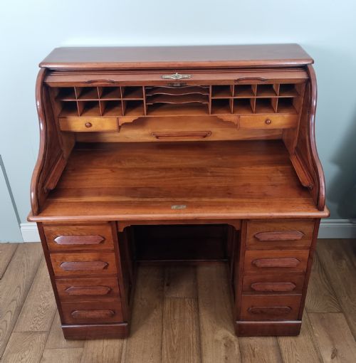 AN ANTIQUE WALNUT DESK BY THE BOSTON CHAIR COMPANY OF MASSACHUSETTS CIRCA 1885 - ADDITIONAL PHOTO 4