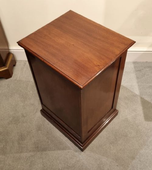 1920S MAHOGANY 8DRAWER FILING CABINET WITH TAMBOURED FRONT - ADDITIONAL PHOTO 9