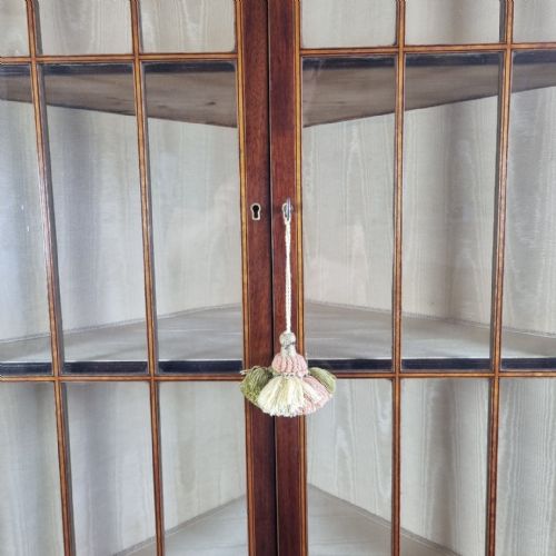 A FINE GEORGIAN GLAZED CORNER CABINET ON STAND - ADDITIONAL PHOTO 8