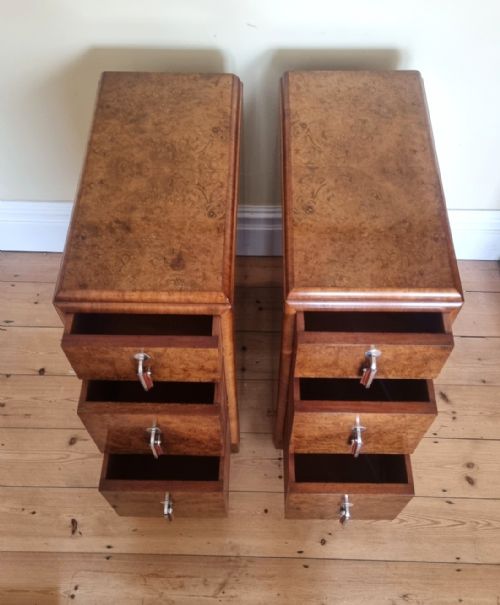 PAIR OF BURR WALNUT ART DECO BEDSIDE CABINETS - ADDITIONAL PHOTO 7