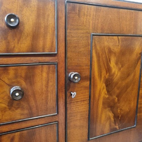 A 1930S MAHOGANY AND EBONY SIDEBOARD BY HEALS OF LONDON - ADDITIONAL PHOTO 5