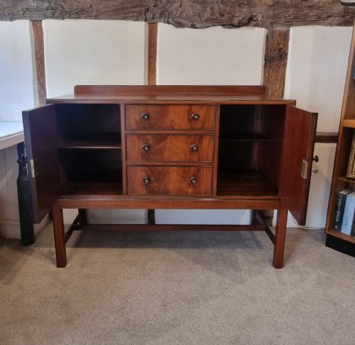 A 1930S MAHOGANY AND EBONY SIDEBOARD BY HEALS OF LONDON - ADDITIONAL PHOTO 9
