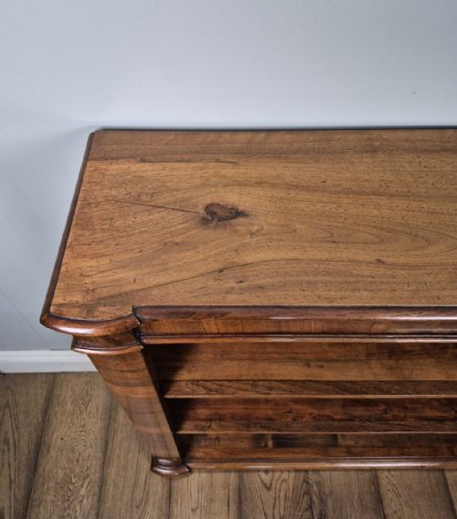 FINE PAIR OF WALNUT OPEN BOOKCASES CIRCA 1880 - ADDITIONAL PHOTO 16