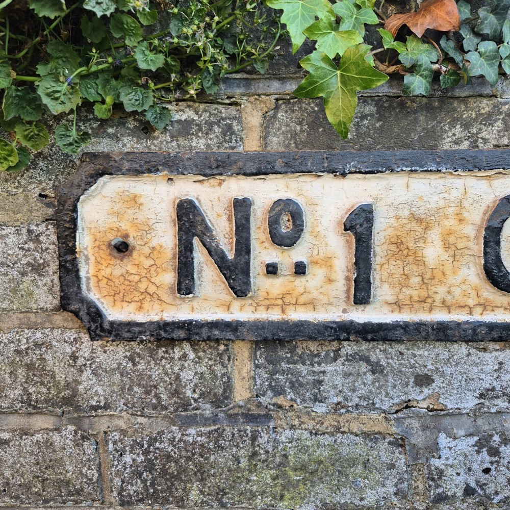 No. 1 Court - an original 1920s cast iron sign View III