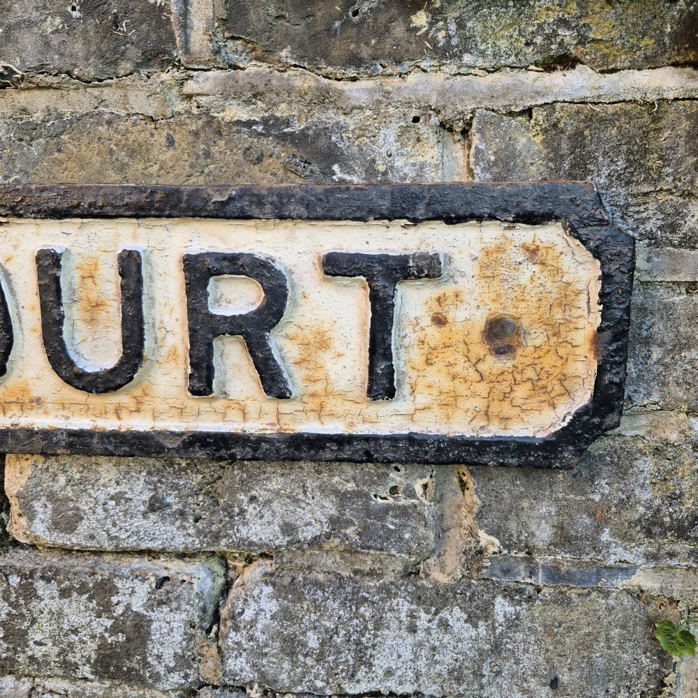 No. 1 Court - an original 1920s cast iron sign View IV
