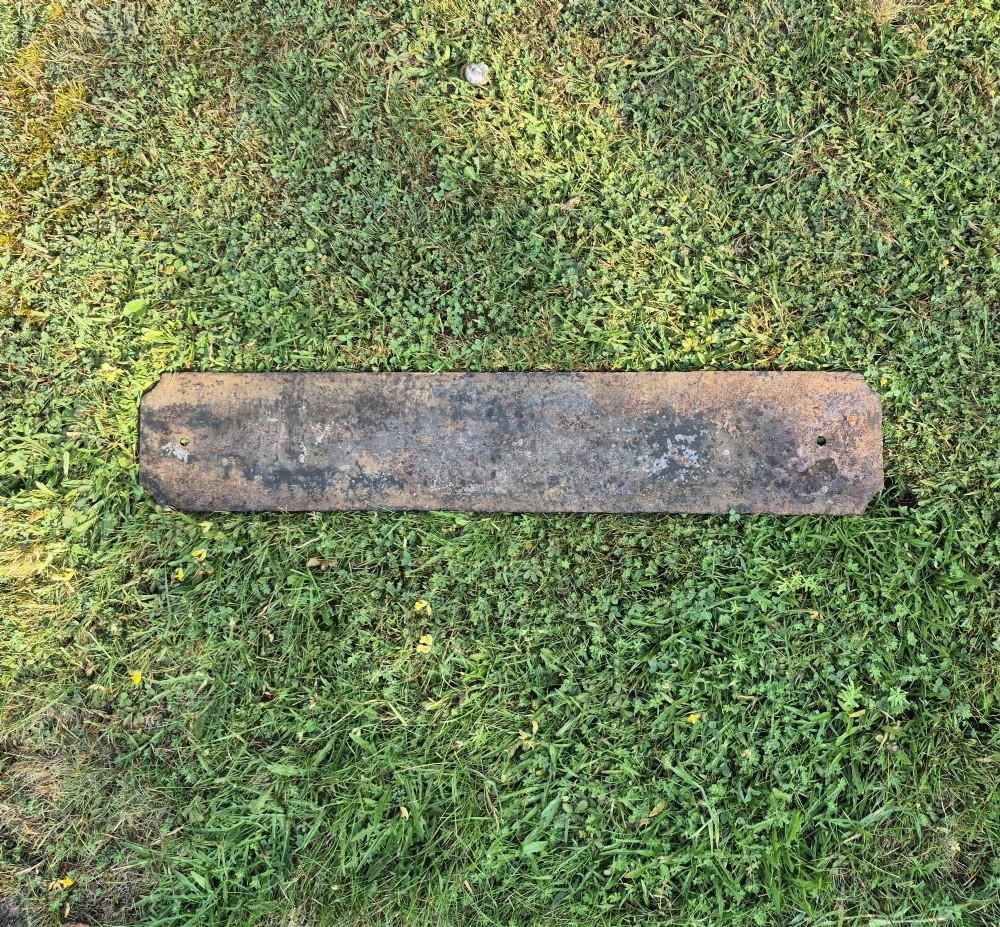 No. 1 Court - an original 1920s cast iron sign View V