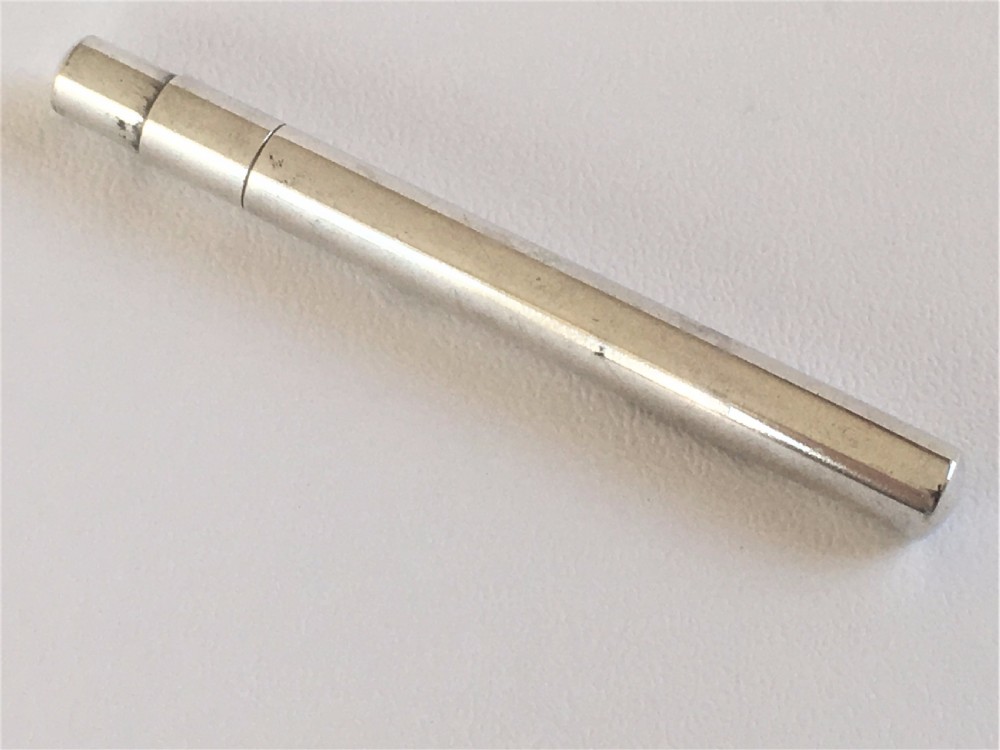 A stylish Samson Morden silver nib pen View II