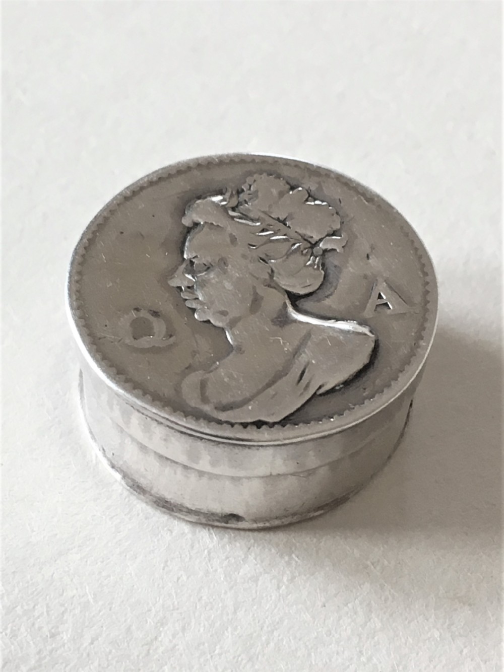 An extremely rare Queen Anne silver patch box