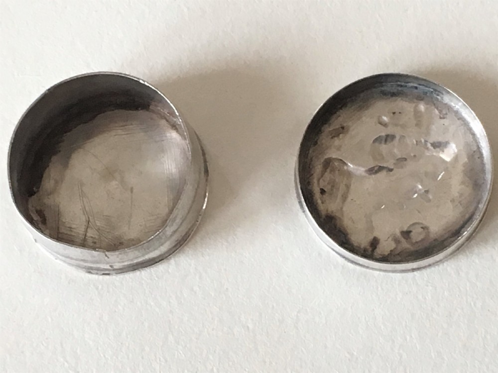 An extremely rare Queen Anne silver patch box View VI