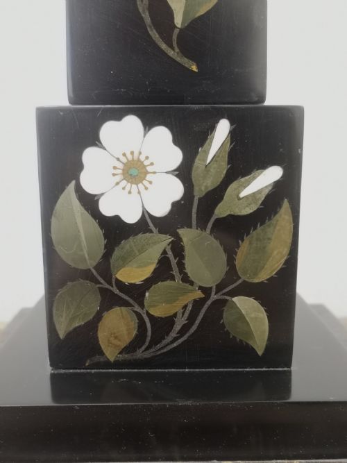 PAIR OF LARGE 19TH CENTURY DERBYSHIRE PIETRA DURA MARBLE OBELISKS - ADDITIONAL PHOTO 3