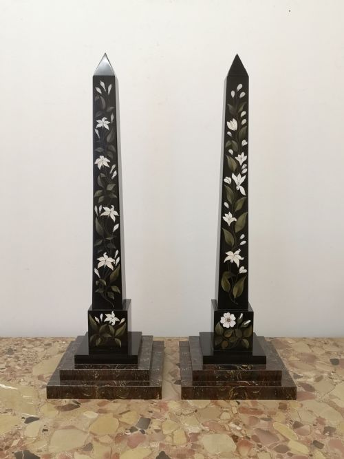 PAIR OF LARGE 19TH CENTURY DERBYSHIRE PIETRA DURA MARBLE OBELISKS - ADDITIONAL PHOTO 6