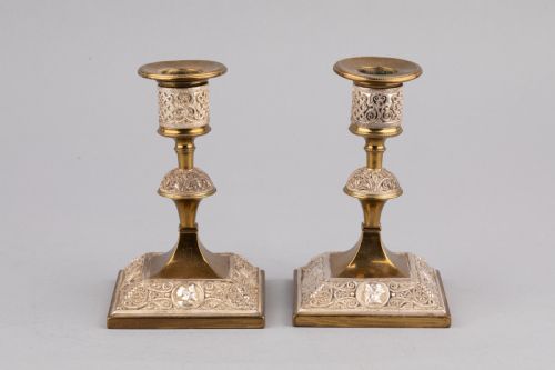 ANTIQUE DESK SET INCLUDING INKWELLS PEN STAND CANDLESTICKS AND VASES FRENCH C 1890 - ADDITIONAL PHOTO 6