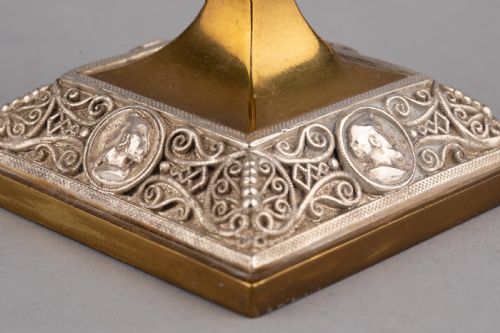 ANTIQUE DESK SET INCLUDING INKWELLS PEN STAND CANDLESTICKS AND VASES FRENCH C 1890 - ADDITIONAL PHOTO 7