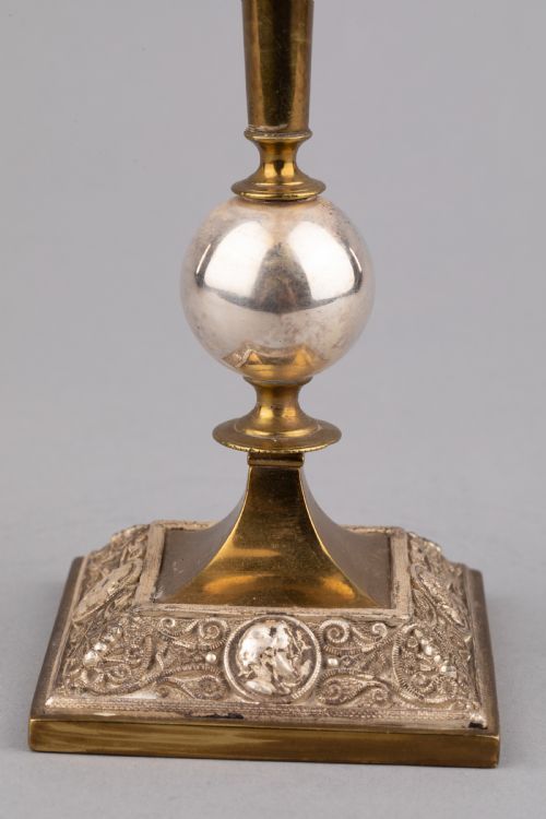 ANTIQUE DESK SET INCLUDING INKWELLS PEN STAND CANDLESTICKS AND VASES FRENCH C 1890 - ADDITIONAL PHOTO 8