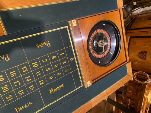 ANTIQUE LOUIS XVI STYLE WALNUT BRASS INLAID GAMES TABLE FRENCH CIRCA 1910 - ADDITIONAL PHOTO 2
