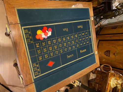 ANTIQUE LOUIS XVI STYLE WALNUT BRASS INLAID GAMES TABLE FRENCH CIRCA 1910 - ADDITIONAL PHOTO 9