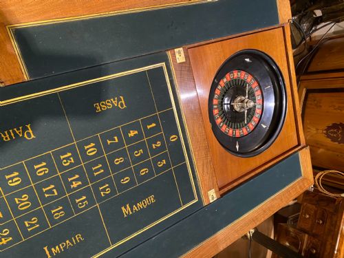 ANTIQUE LOUIS XVI STYLE WALNUT BRASS INLAID GAMES TABLE FRENCH CIRCA 1910 - ADDITIONAL PHOTO 12