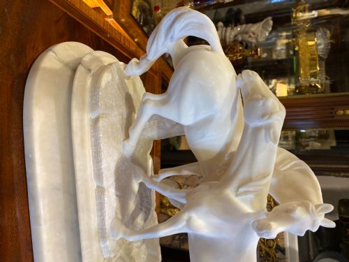 ALABASTER GROUP OF ARABIAN HORSES L'ACCOLADE AFTER J P MENE CIRCA 1900 - ADDITIONAL PHOTO 9