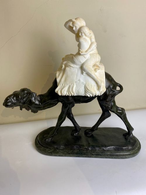 ALABASTER BRONZE SCULPTURE OF COUPLE SEATED ON A CAMEL ITALIAN ALBERTO SACCARDI C 1920S - ADDITIONAL PHOTO 1